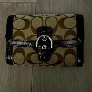 Signature logo Coach wallet